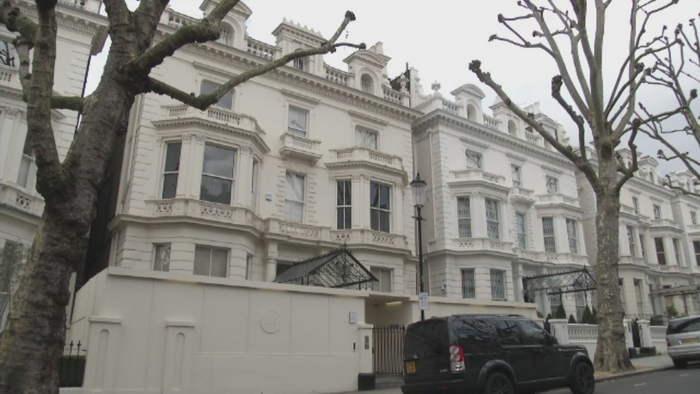 David si Victoria Beckham au probleme cu vecinii. Sunt acuzati ca strica istoria cartierului in care locuiesc