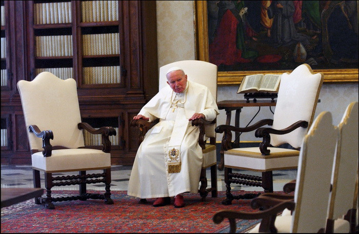 S-au implinit 10 ani de la moartea papei Ioan Paul al II-lea, cel mai iubit suvern pontif din istorie