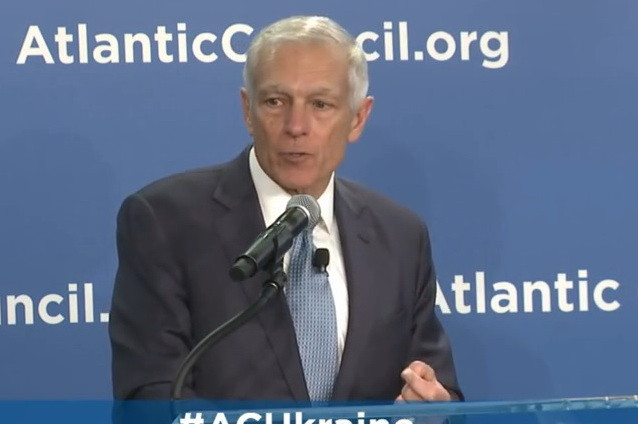 General NATO: Ucraina trebuie inarmata. Rusii ar putea ataca in decurs de 60 de zile