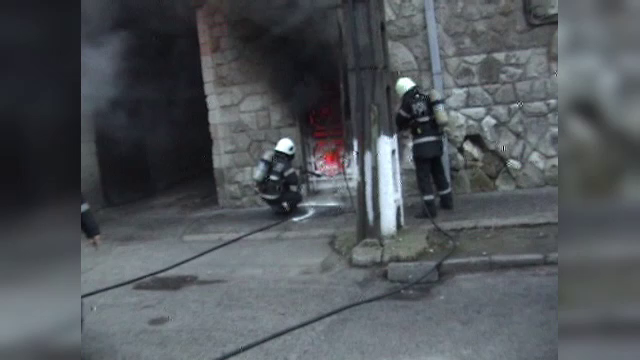 Panica la Spitalul de Psihiatrie din Satu Mare, dupa ce un pacient a provocat un incendiu. Bolnavii au fost evacuati