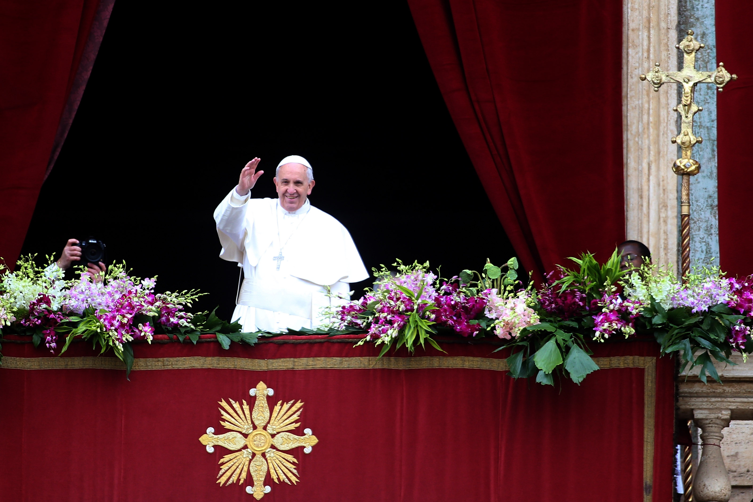 Mesajul "Urbi et Orbi" transmis de Papa Francisc cu ocazia Pastelui catolic: Ne rugam pentru pace in aceasta lume"