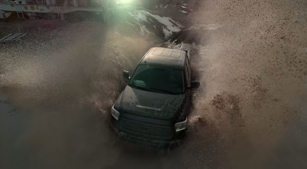 Prima filmare 4K la 1000fps facuta cu o drona. Imaginile care schimba cinematografia