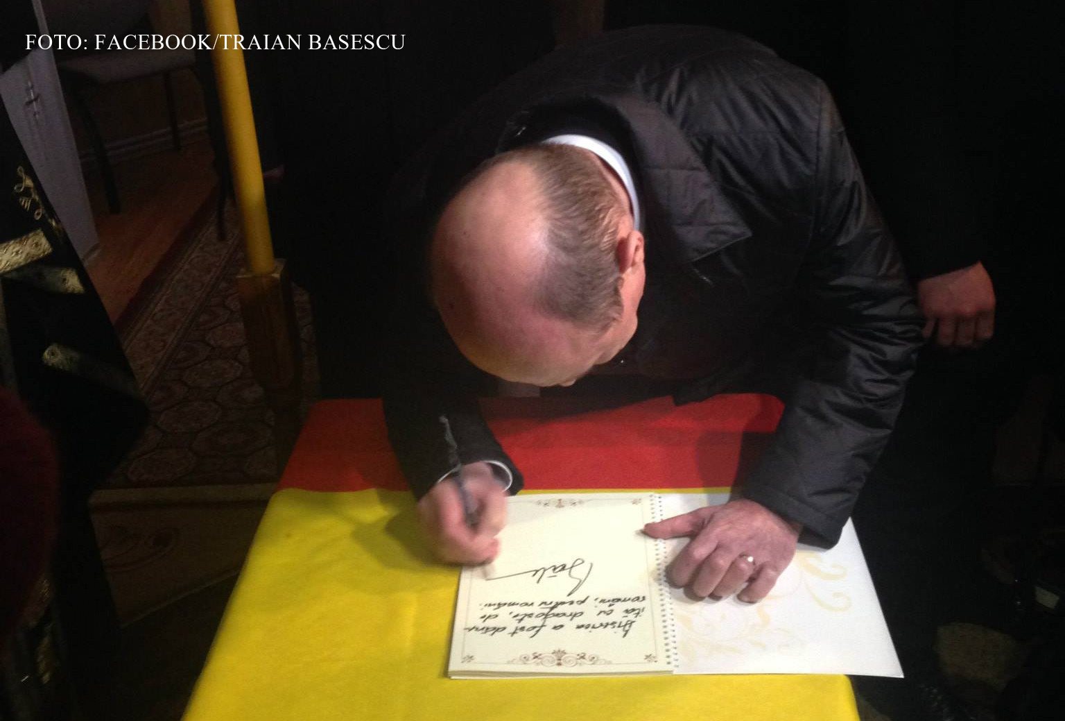 Basescu, catre o jurnalista: "Sunteti analfabeta?" VIDEO Reactia fostului sef de stat, "sarita" de presedintia Moldovei