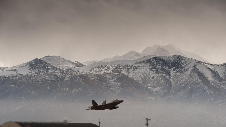 Locul izolat de lume in care SUA au investit peste 126 de mil. USD in 2014. 8 litere pe perete si un Razboi Rece reincalzit