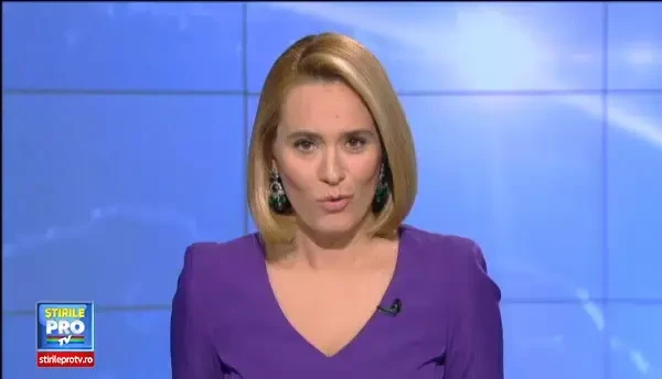 Imaginile care s-au viralizat peste noapte. Tenny, catelul din Hong Kong care stie sa faca flotari. VIDEO