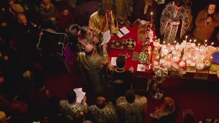 Sute de credinciosi din Constanta s-au rugat la moastele sfintilor Ioan Botezatorul, Nectarie si Haralambie