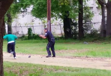 Proteste in SUA dupa ce un politist alb a impuscat mortal un barbat de culoare. Ofiterul a fost concediat