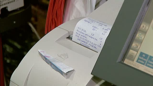 "Vand bon fiscal castigator la loterie". Anuntul aparut pe un site din Romania