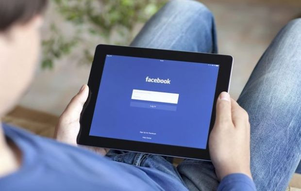 Facebook urmareste activitatea online a abonatilor, chiar daca acestia nu sunt conectati pe retea