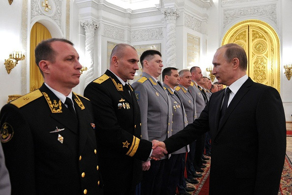 Vladimir Putin anunta manevre militare de amploare, cu toate categoriile de arme: Pentru Rusia creste potentialul de conflict