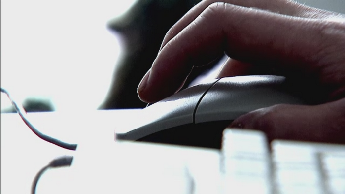 Ce ascund unele mesaje care induioseaza zeci de utilizatori pe Facebook. Doi tineri din Neamt au strans peste 10.000 de lei