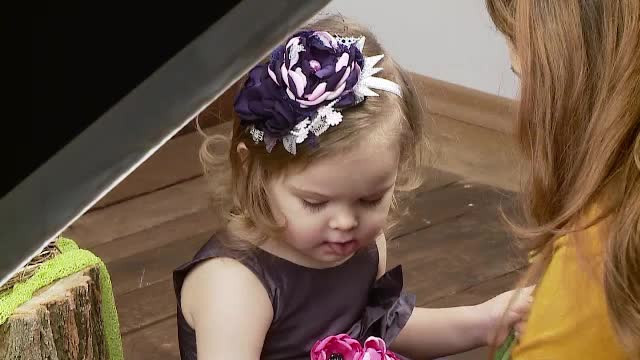 De Paste, sute de parinti au invadat studiourile foto cu cei mici. Cat costa o sedinta "de neuitat"