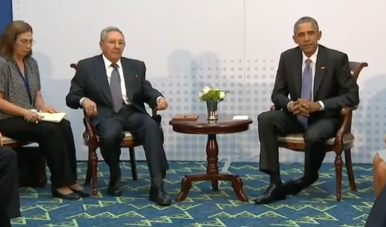 Dupa intalnirea "istorica" din Panama cu Raul Castro, Obama a avut o conversatie "fara precedent" cu presedintele Venezuelei