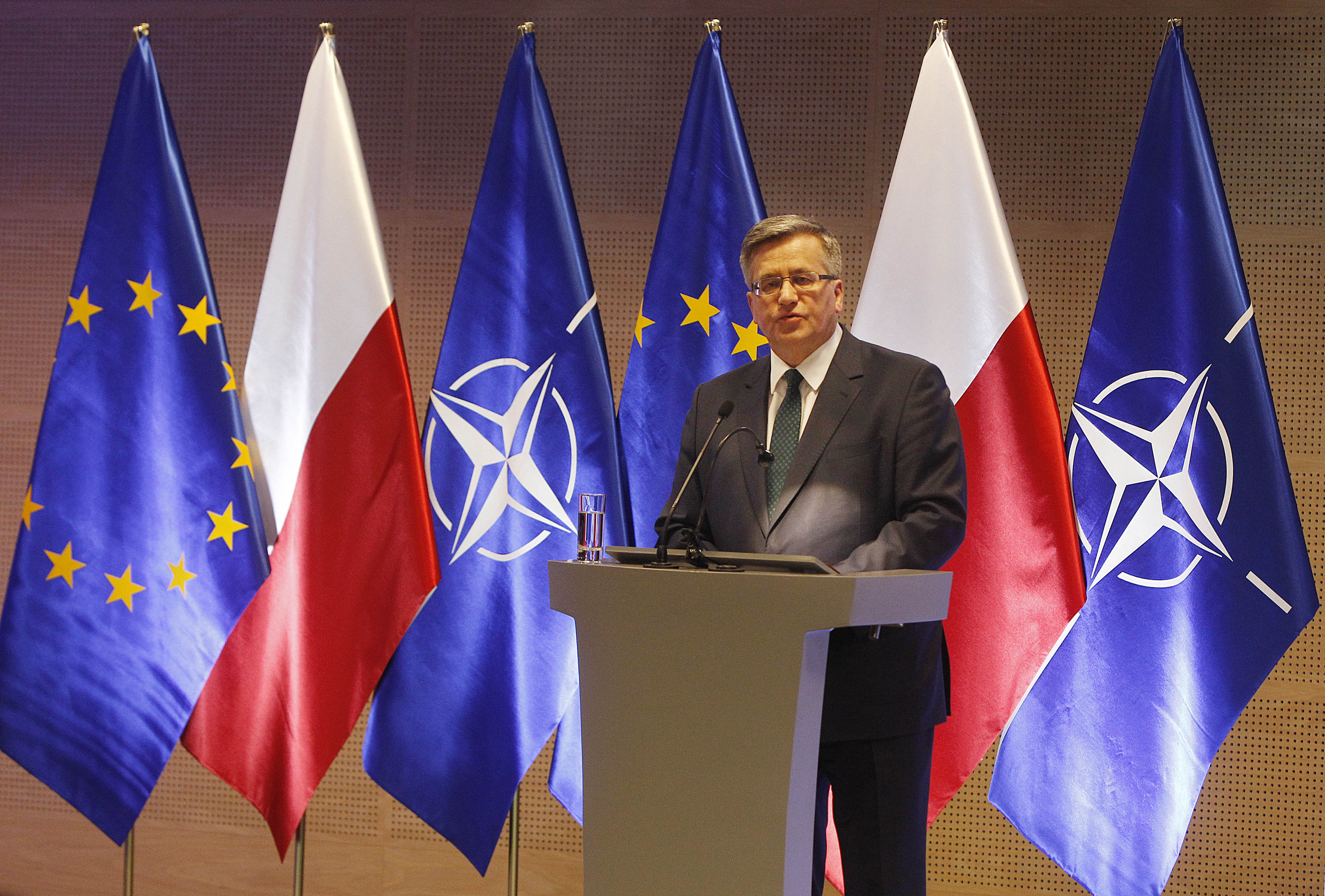 Un tramvai cu presedintele Poloniei la bord a iesit de pe sine