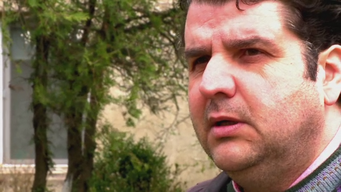 "M-am nascut a doua oara". Povestea romanului care a invins dependenta de alcool, dupa ce a trait pe strazi si a fost in coma