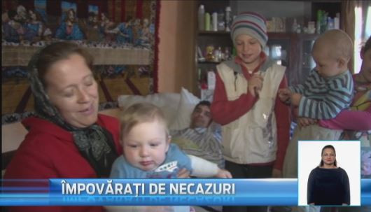 Copilarie chinuita pentru 6 copii din Bistrita-Nasaud. Totul a inceput cand tatal lor si-a pierdut vederea, intr-un accident