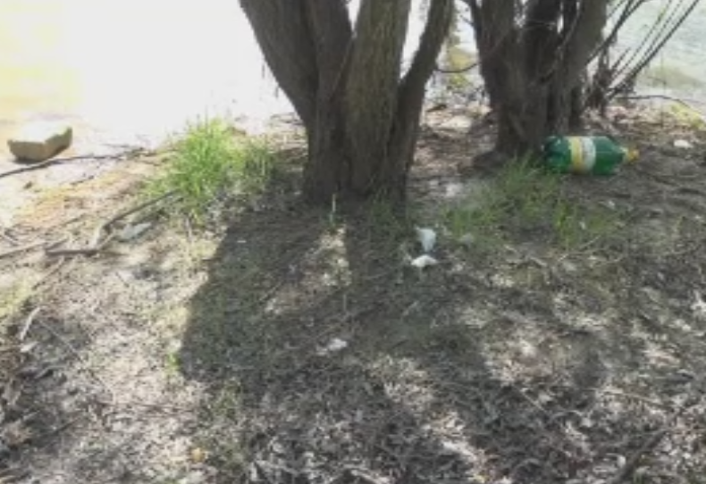 Romanii care au inteles de Paste sa "Inalte" doar munti de gunoaie. Ce ramane in natura dupa ce trec Sarbatorile