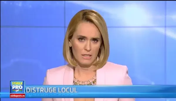 Scandal urias intr-un autobuz RATB. O femeie care fumeaza o tigara electronica este batuta de un pensionar. VIDEO