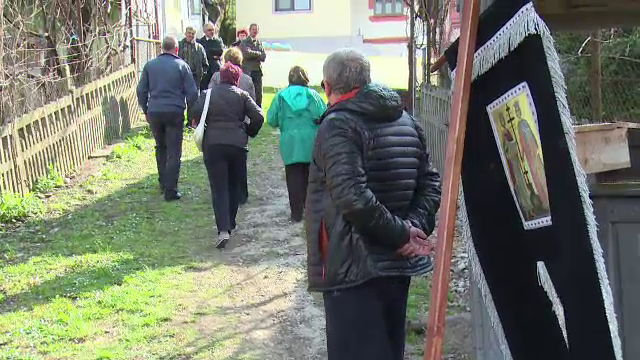 Un batran de 75 de ani din Dambovita a fost ucis cu o cruzime greu de imaginat. Suspectul ar fi copilul nelegitim al victimei