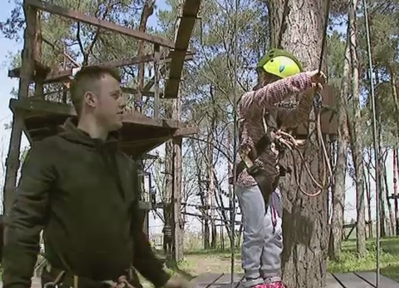 Vacanta de Pasti s-a extins pentru multi romani. Parcurile de aventuri, pline de familii dornice de distractie