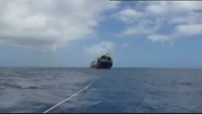 Un vas de pescuit rusesc s-a scufundat in largul Insulelor Canare. Greenpeace avertizeaza ca exista risc de poluare