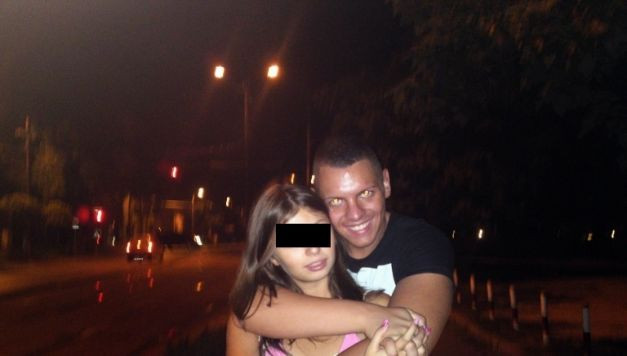 Tanarul care si-a santajat iubita cu imagini indecente a fost condamnat la inchisoare cu suspendare. Ce daune are de platit