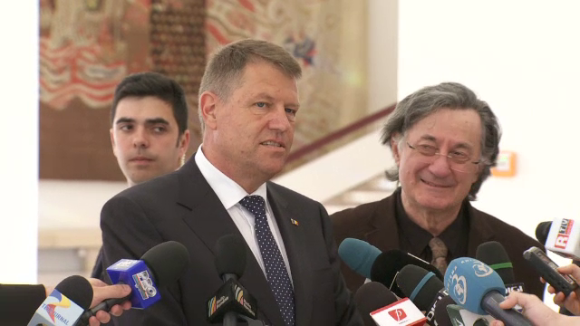 Klaus Iohannis i-a ironizat pe alesii care vor sa-si acorde, prin lege, pensii speciale, la final de mandat