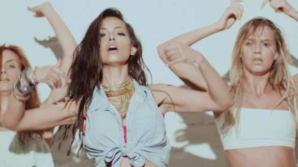 Lectie de viata sanatoasa. Lariss stie care e secretul succesului si in muzica, si in obtinerea unei forme fizice de invidiat