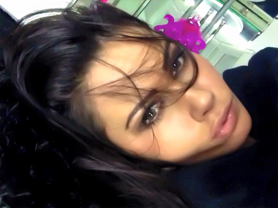 Oana Zavoranu si-a declarat iubirea pentru tatal ei si motanul Marty, cu o zi inainte ca mama acesteia sa moara. VIDEO