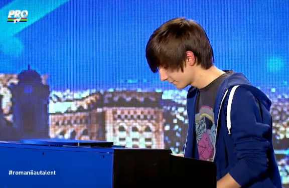 alex