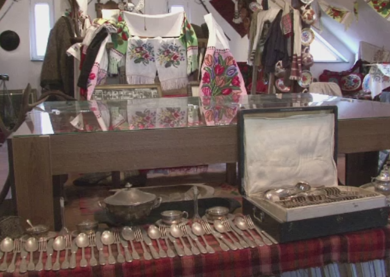 Romanii care si-au transformat casele in muzee, din iubire pentru istorie si traditii. Unde pot fi vizitate gratuit