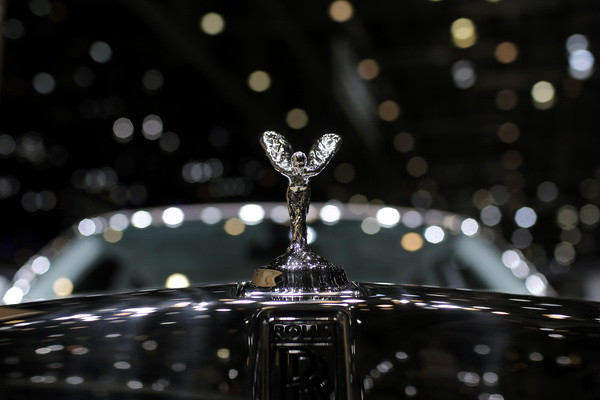 Cea mai mare comanda din istoria Rolls Royce. Cine a facut “cumparaturi” de 9 mld. de dolari