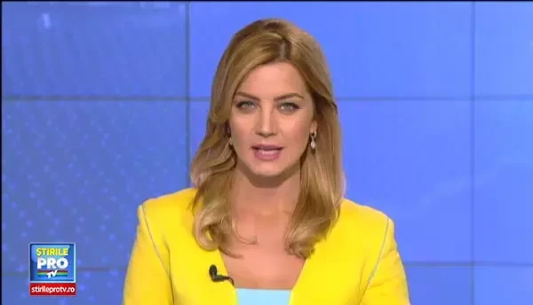 Noul film Star Wars, asteptat cu lacrimi si entuziasm de mii de fani. Costume, arme si vehicule, au fost prezentate in SUA