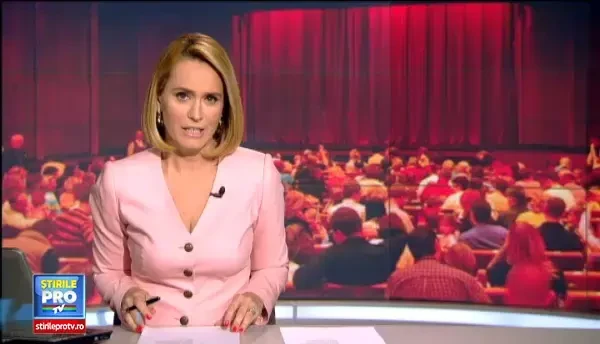 Cannes 2015. Un elev de 18 ani din Bucuresti, la Festivalul de Film de la Cannes. Tibi, filmat cu ajutorul colegilor