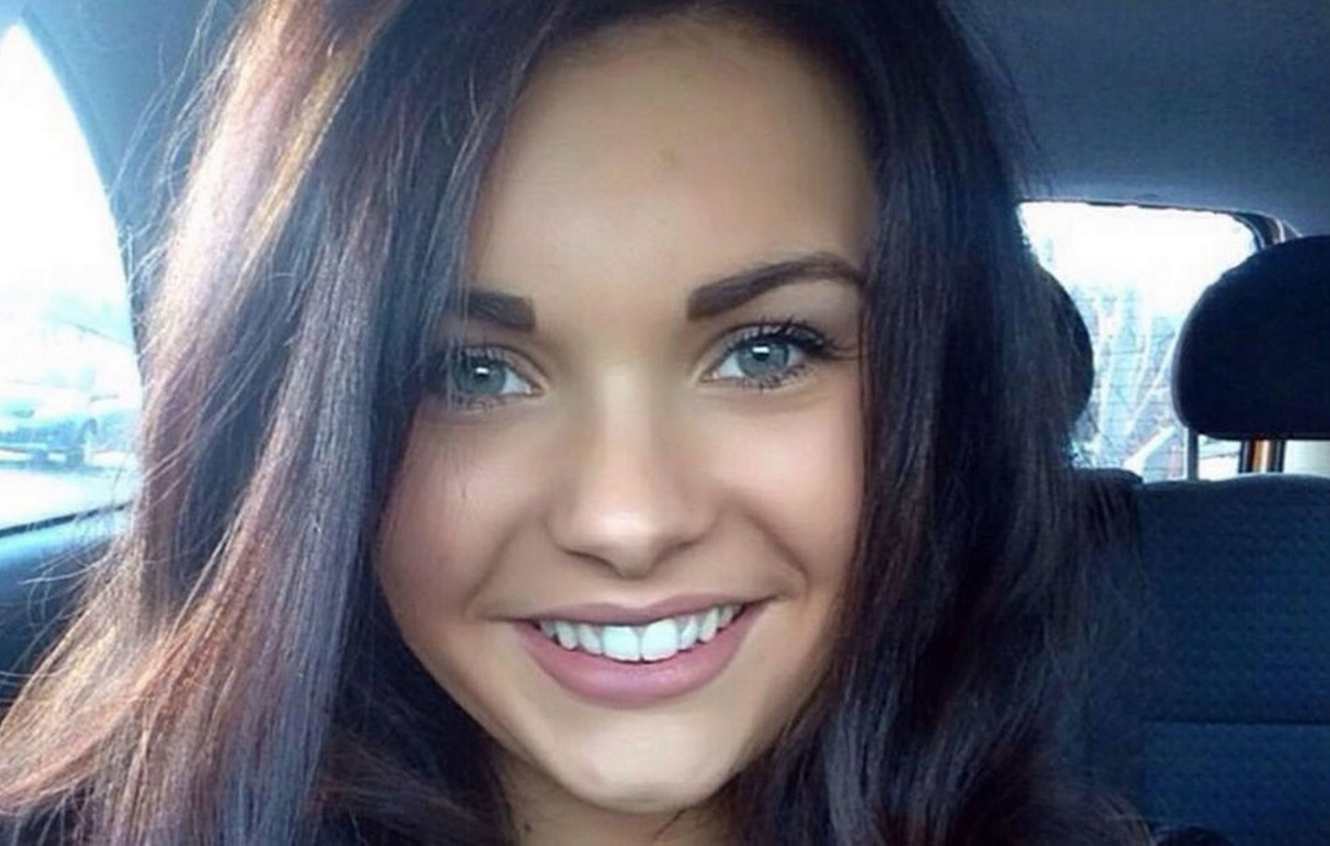 Scene de groaza in Marea Britanie. O tanara a fost desfigurata, dupa ce a fost atacata cu o sticla in trafic