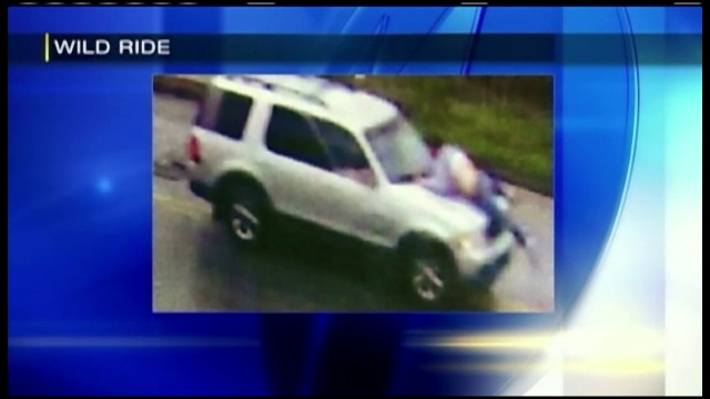 Un sofer american a condus kilometri buni cu un barbat pe capota. Era iubitul femeii pe care a adus-o acasa