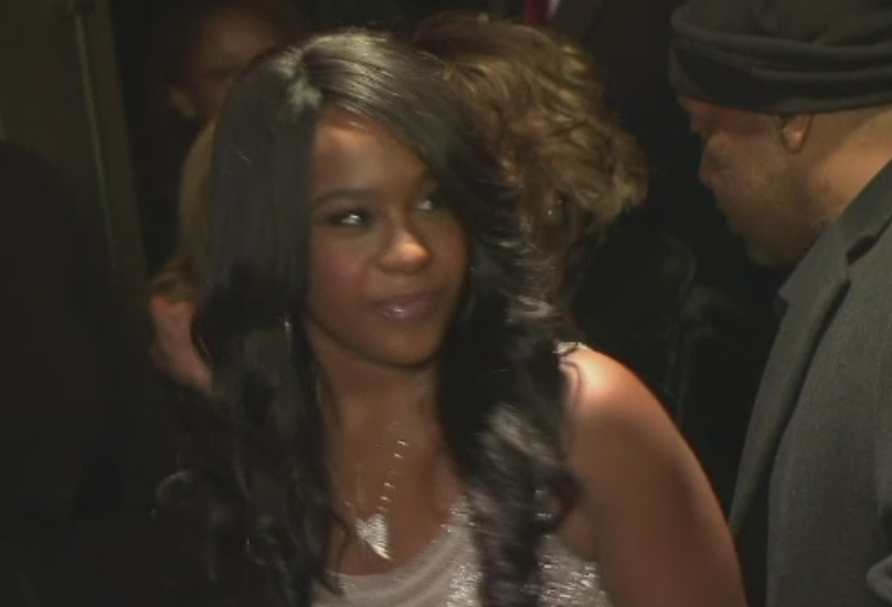 Fiica lui Whitney Houston, Bobbi Kristina, are leziuni cerebrale extinse si ireversibile, a anuntat bunica ei