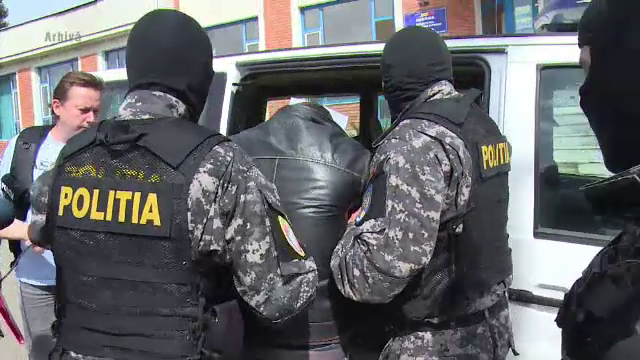 Bataie generala intre doua familii de tigani. Rudele unui barbat ucis in noaptea de Inviere au vrut sa-si faca dreptate