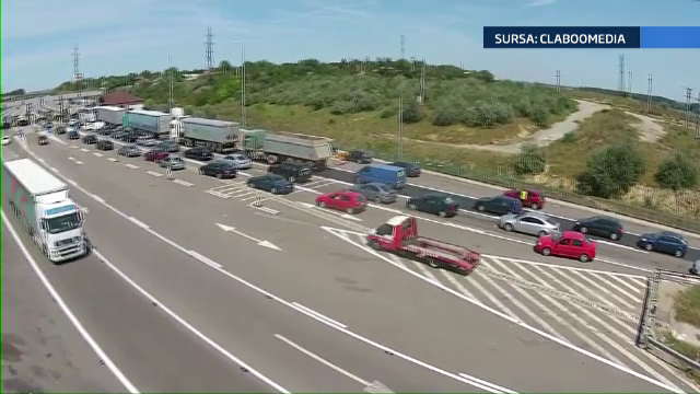 Autoritatile sustin ca ii vor scapa pe soferi de cozile de la Cernavoda. Solutiile prin care va putea fi platita taxa de pod