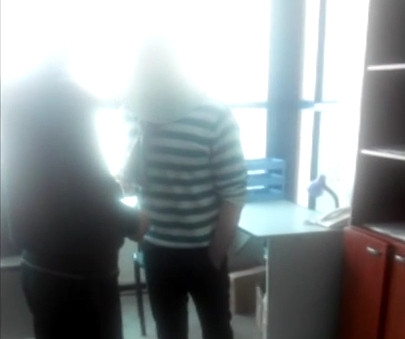 Un moldovean a vrut sa intre in cabina pilotilor si sa prabuseasca avionul. "Bai, eu daca te bat, cazi jos"