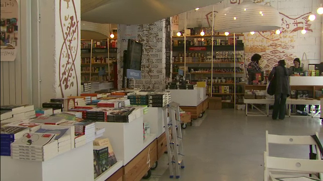 Ziua Cartii, sarbatorita de iubitorii de lectura cu un maraton de 44 de ore de citit. Ce semnificatie istorica are aceasta zi