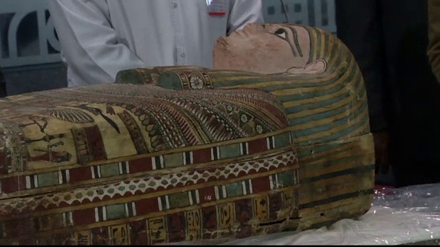 Expozitie de piese antice, la Cairo. Principala atractie e un sarcofag vechi de 4.000 de ani, descoperit intr-un garaj
