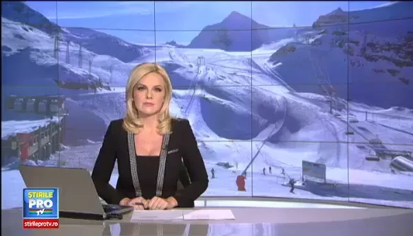 Schi printre branduse inflorite, soare si plaja. Turistii de la Cota 2000 din Sinaia s-au bucurat de ultima zapada din an