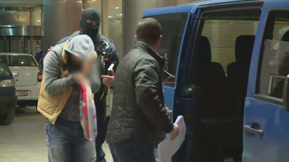 Dosarul infractiunilor informatice: 15 persoane au fost retinute. Cum au furat, din Japonia, 9 mil. de dolari dintr-un foc