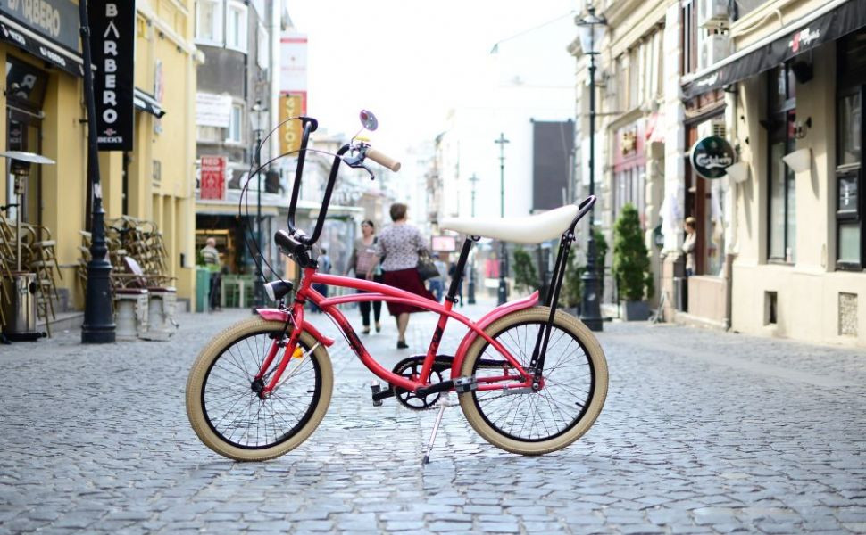 (P) Centrul Vechi, dincolo de baruri si restaurante. Ce poti vedea printr-un tur cu bicicleta