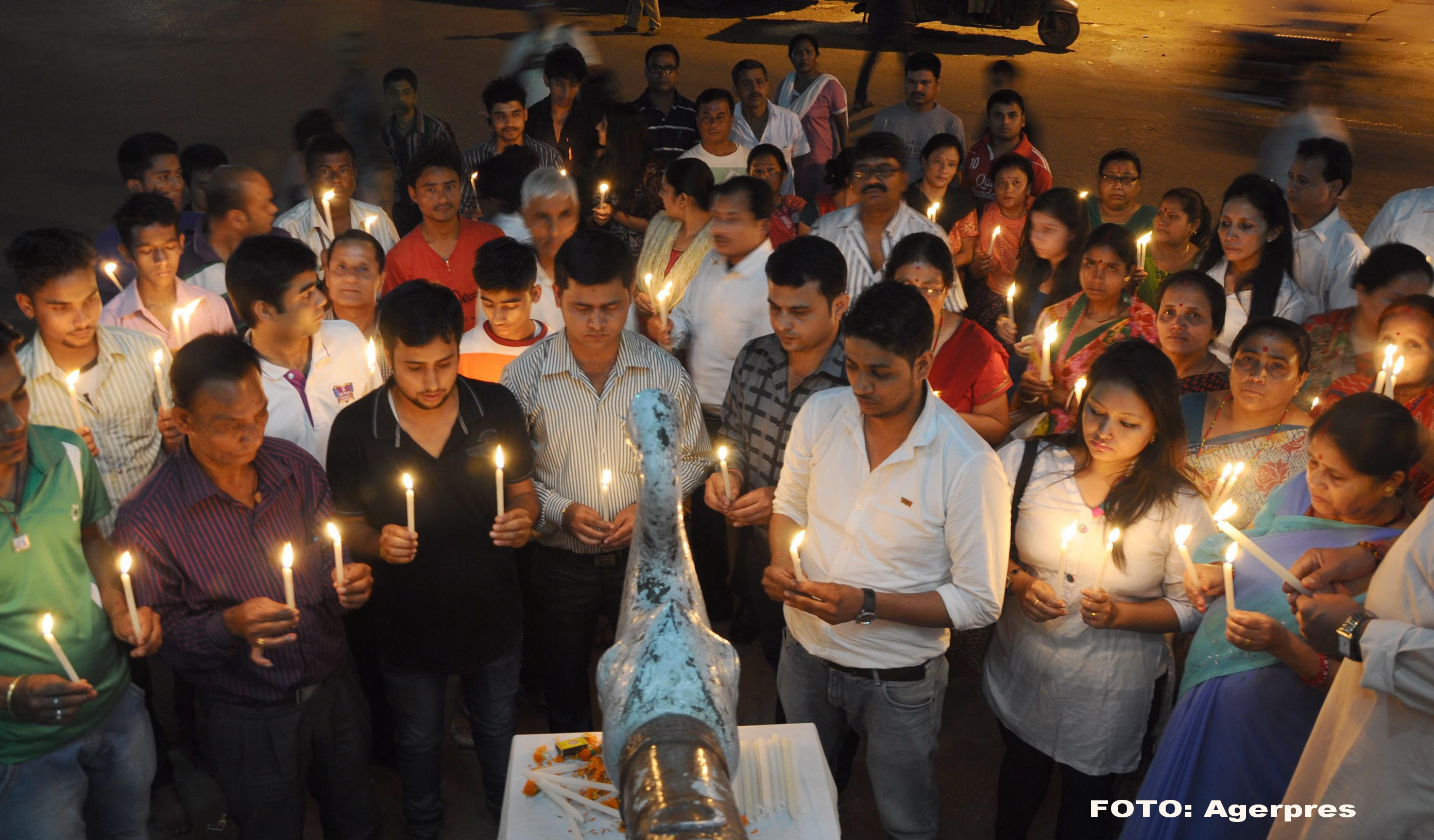 Bilantul cutremurului din Nepal a depasit 5.000 morti. Haos in spitale, unde medicii opereaza chiar pe paturi