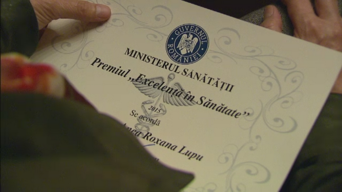 Medicii ramasi in Romania, premiati de Ministerul Sanatatii. Diplomele au fost inmanate de actori si artisti