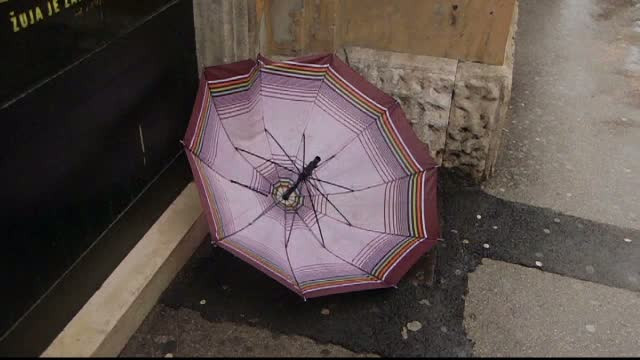 Inventia care te va ajuta sa nu mai pierzi niciodata umbrela. Cum functioneaza aplicatia creata de un croat