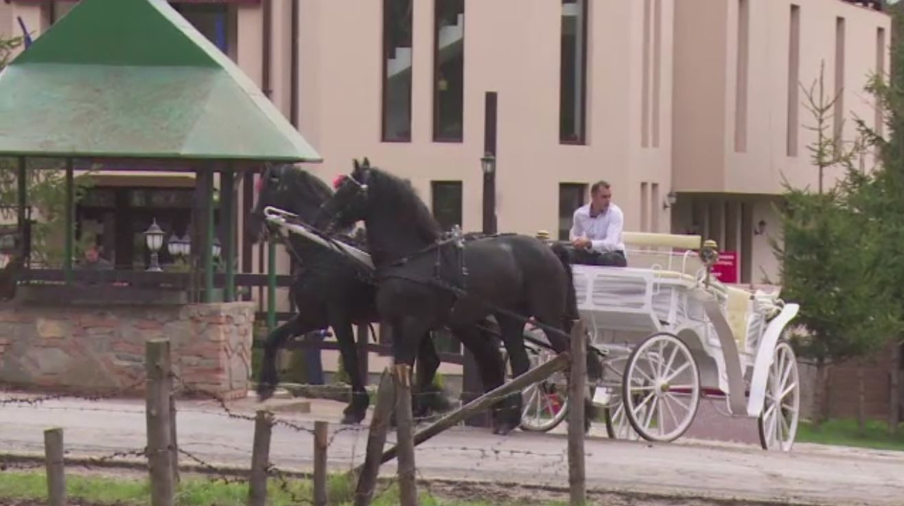 1 Mai la munte. Cat ne costa un sejur si care este singura zona din Romania unde se mai poate schia