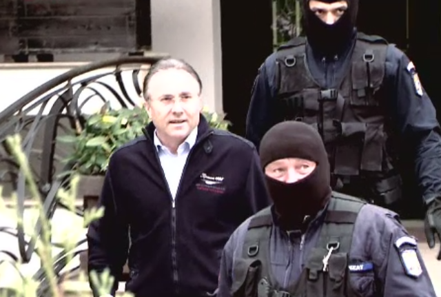 Amanta spionata si primarul nu s-au intalnit luni la serviciu. Gheorghe Nichita si-a luat o zi de concediu dupa scandal